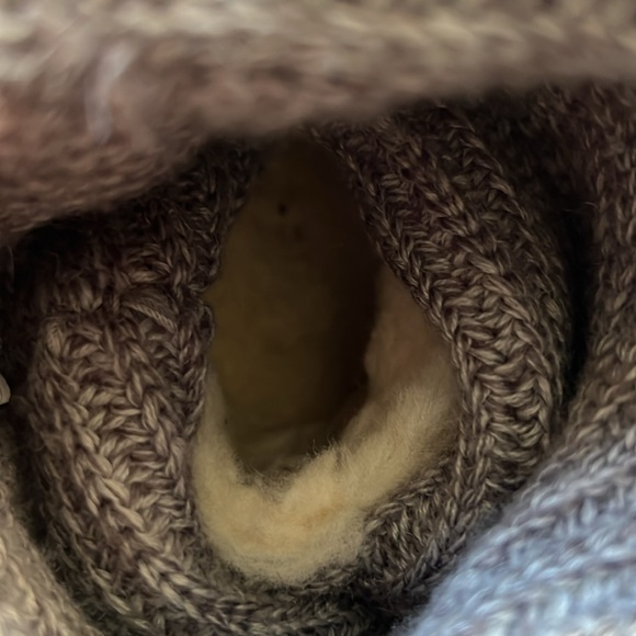 UGG Knit Sheepskin boot ‘classic cardy’ grey - Picture 6 of 8